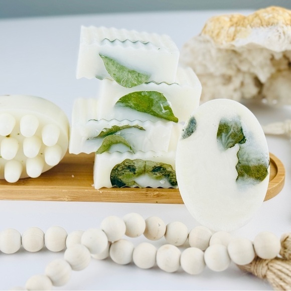 Black Salt Triple butter 4 oz soap‎ with notes Bergamot, Eucalyptus, Soft… - Picture 1 of 4